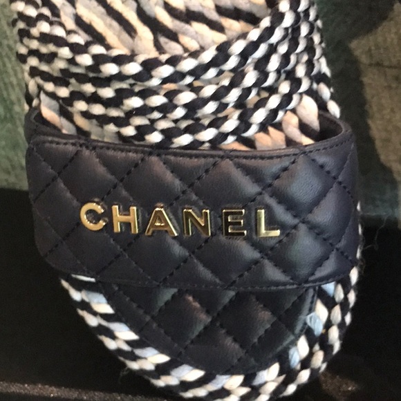 CHANEL Shoes - BEAUTIFUL CHANEL SHOES SIZE 41 WORN ONLY ONCE